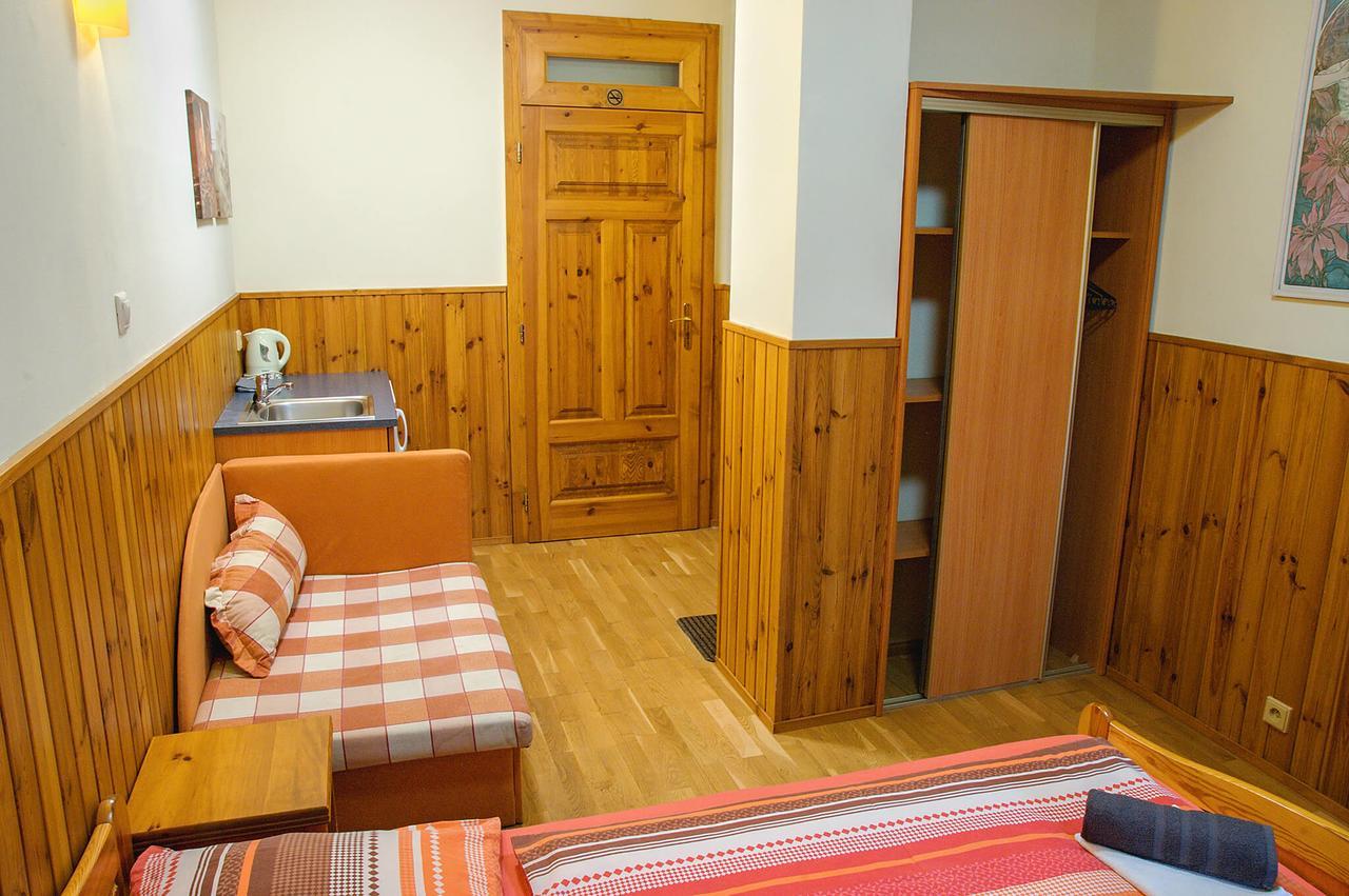 Penzion Pod Branou Poprad Luaran gambar